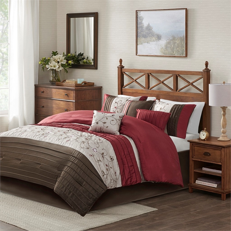 Madison Park Serene 7-piece Polyester Polyoni Comforter Set in Red/Chocolate