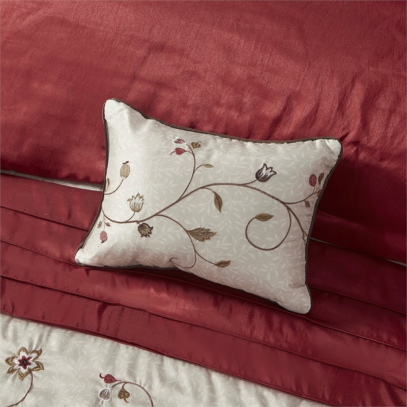 Madison Park Serene 7-piece Polyester Polyoni Comforter Set in Red/Chocolate