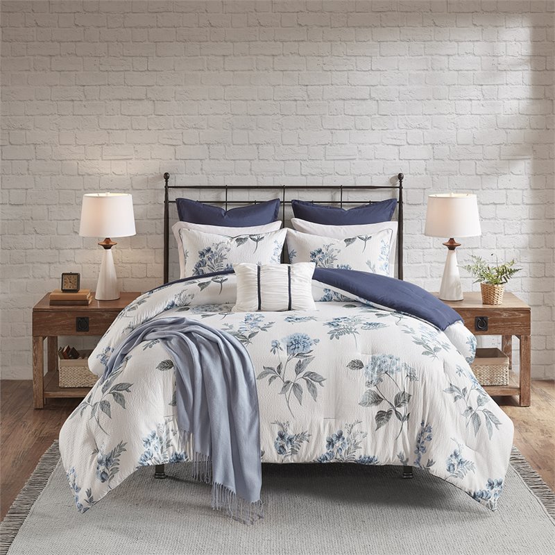 Madison Park Zennia 7-Piece Polyester Comforter Set with Throw Blanket in Blue