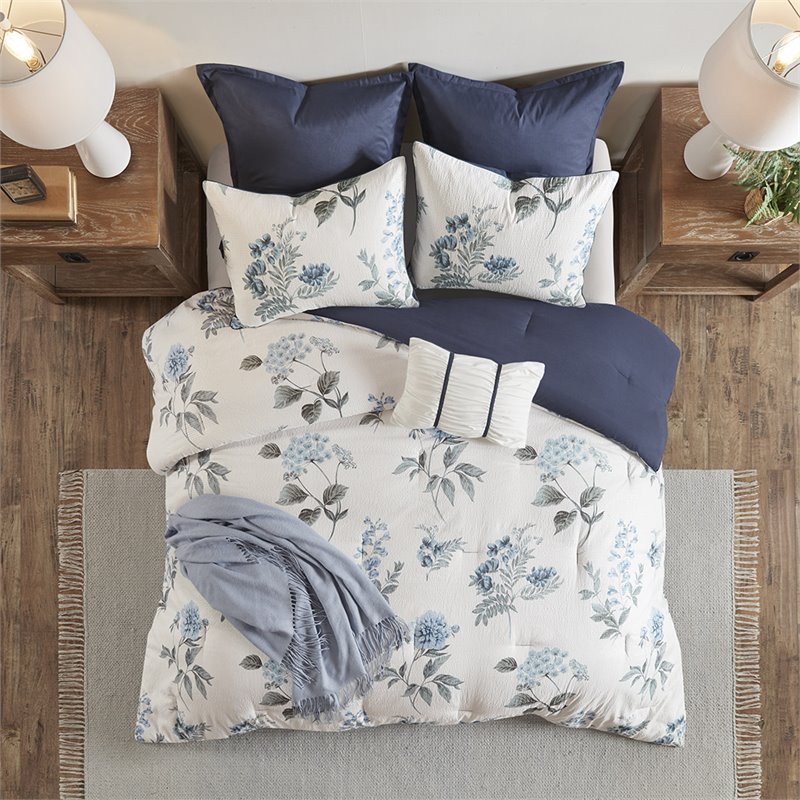 Madison Park Zennia 7-Piece Polyester Comforter Set with Throw Blanket in Blue