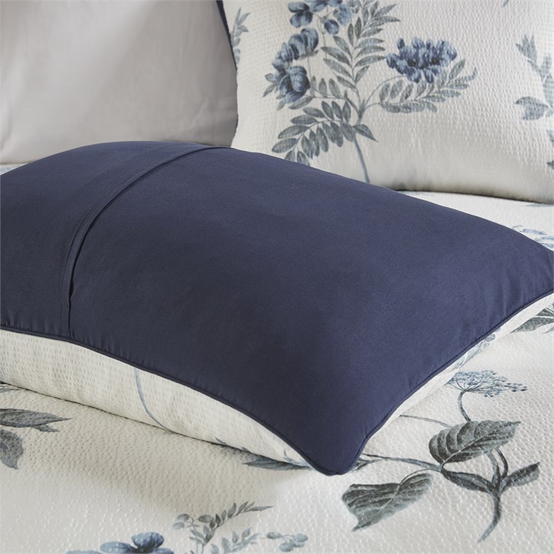 Madison Park Zennia 7-Piece Polyester Comforter Set with Throw Blanket in Blue