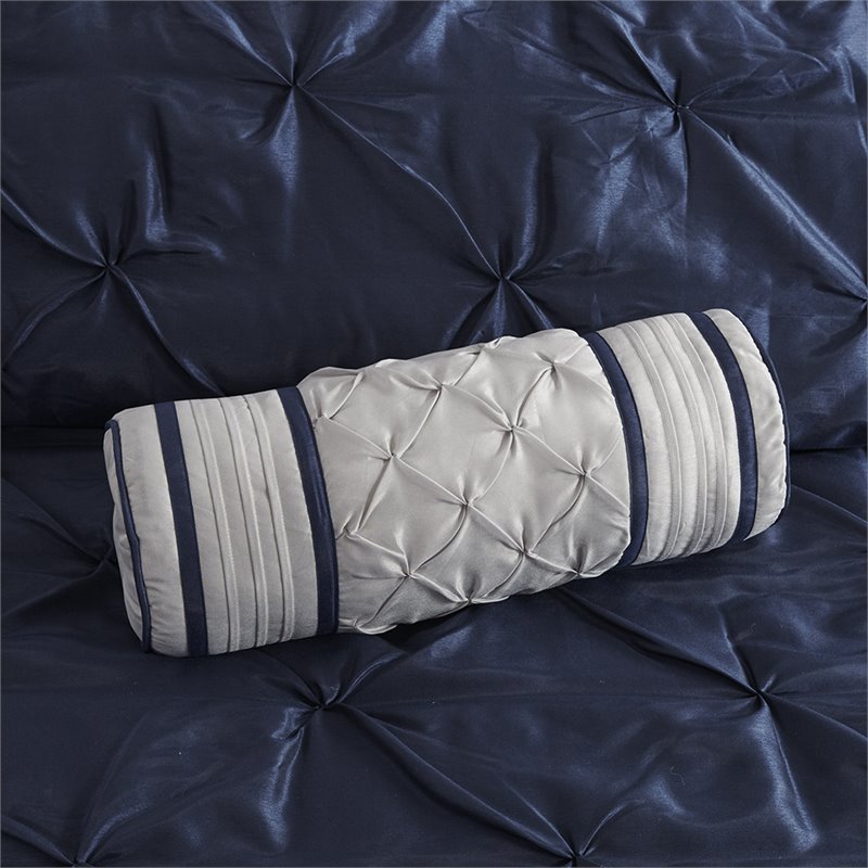 Madison Park Laurel 7-Piece 100 Percent Polyester Polyoni Comforter Set in Navy