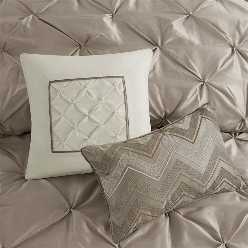 Madison Park Laurel 7-Piece 100 Percent Polyester Polyoni Set w/ Pleats in Beige