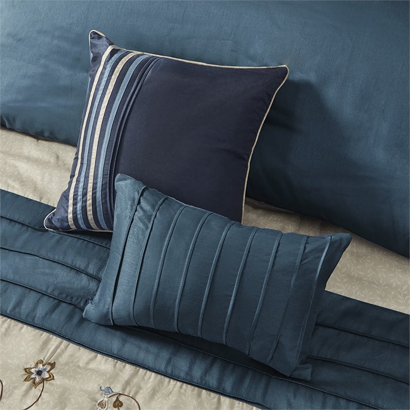 Madison Park Serene 7-Piece 100 Percent Polyester Polyoni Comforter Set in Navy