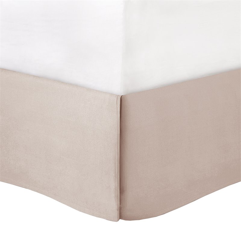 Madison Park Laurel 7-Piece Polyester Pieced Pleated Comforter Set in Pink