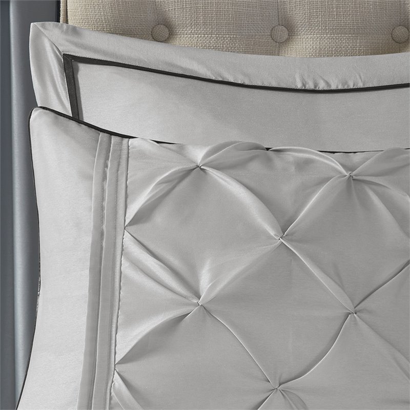 Madison Park Essentials Joella 24-Piece Polyester Polyoni Room in Bag in Gray