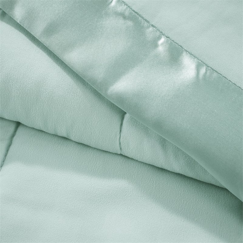 Madison Park Polyester Microfiber Solid Blanket in Seafoam Green
