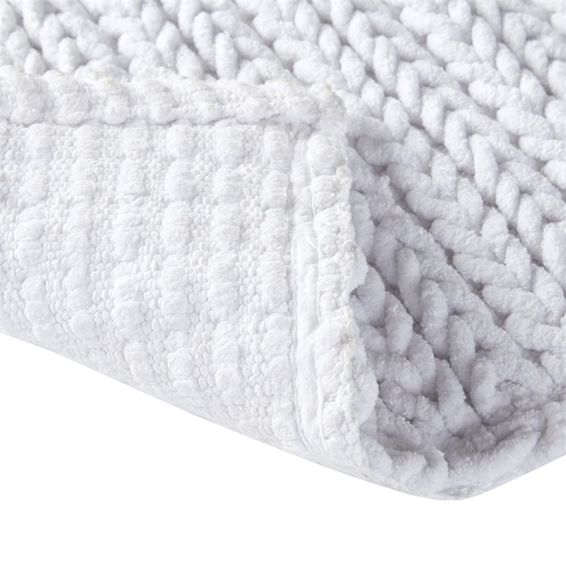 Madison Park Lasso 100 Percent Cotton Chenille Chain Stitch Rug - White