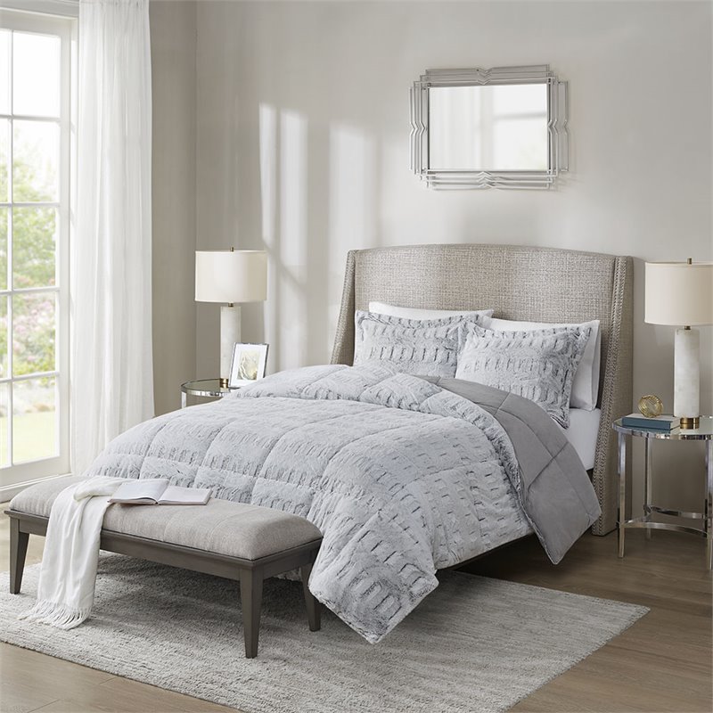 Madison Park 100 Percent Polyester Printed Long Fur Comforter Set in Gray
