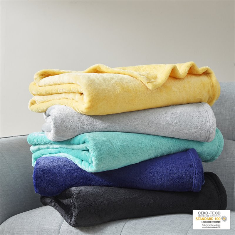 Intelligent Design Oversized Solid Microlight Plush Brushed Throw in Yellow