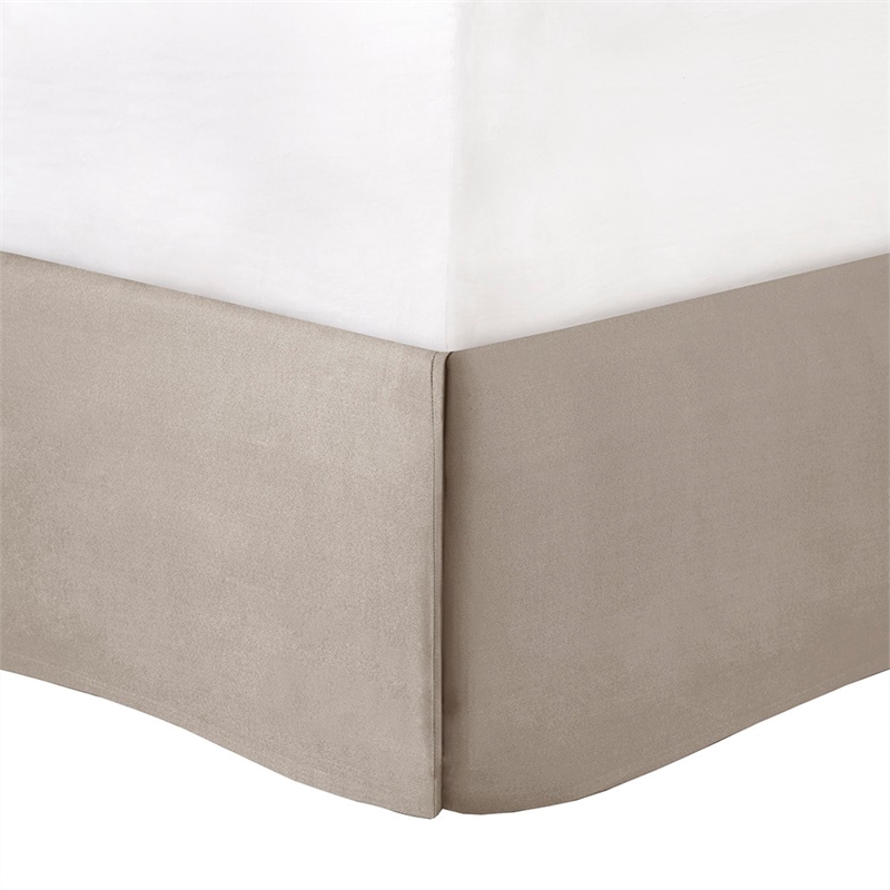 Madison Park Laurel 7 Piece Tufted Comforter Set in Taupe