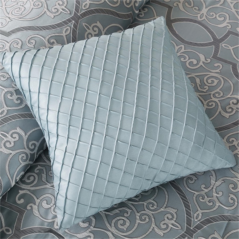 Madison Park Lavine 12 Piece Complete Bed Set in Blue
