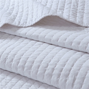 Madison Park Keaton 3 Piece Quilt Set in White