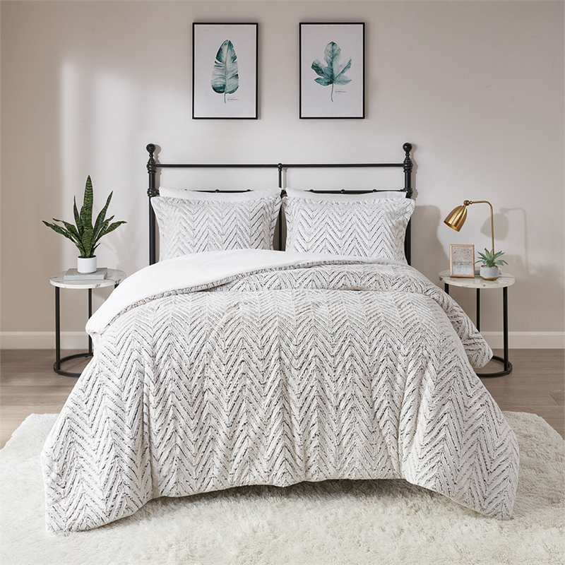 Madison Park Adelyn Ultra Plush Down Alternative Comforter Set in Ivory