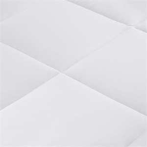 Madison Park Winfield 300 Thread Count Cotton Luxury Down Alternative Comforter
