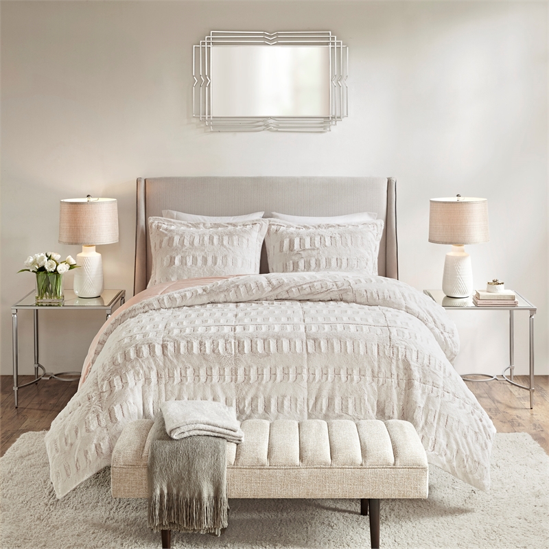Madison Park Gia Back Print Long Fur Comforter Mini Set in Blush