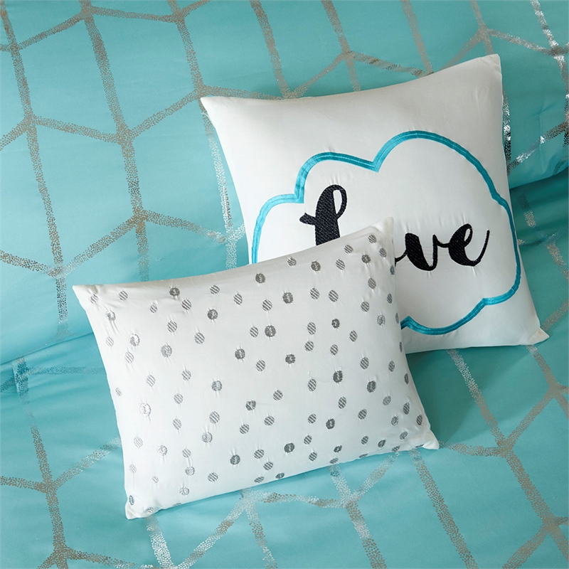 Intelligent Design Raina Metallic Printed Comforter Set in Aqua and Silver