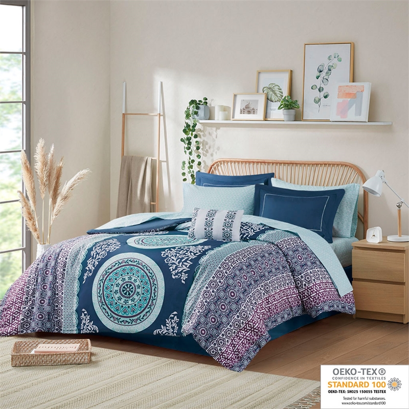 Intelligent Design Loretta Boho Comforter Set with Bed Sheets in Navy