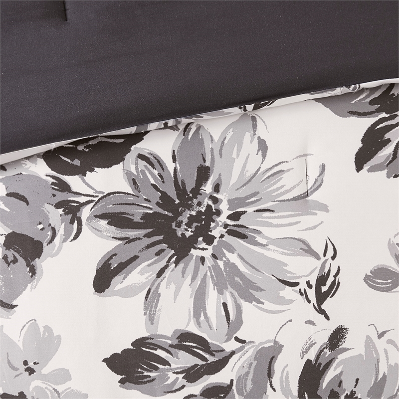 Intelligent Design Dorsey Floral Print Full/Queen Comforter Set in Black/White