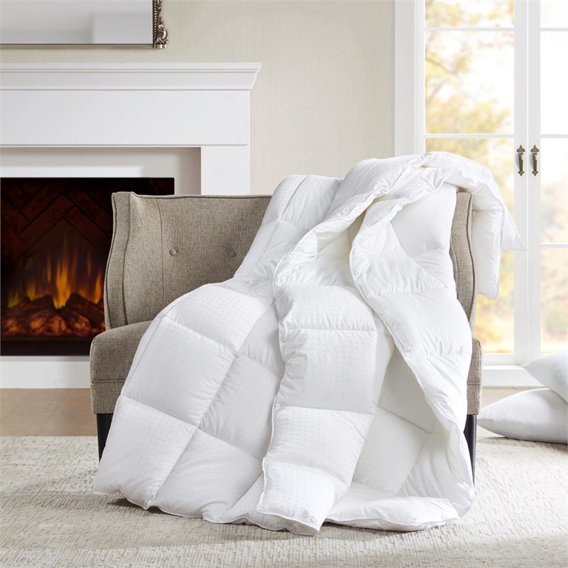 Croscill Signature Dobby Cotton Down Alternative Comforter in White Full/Queen
