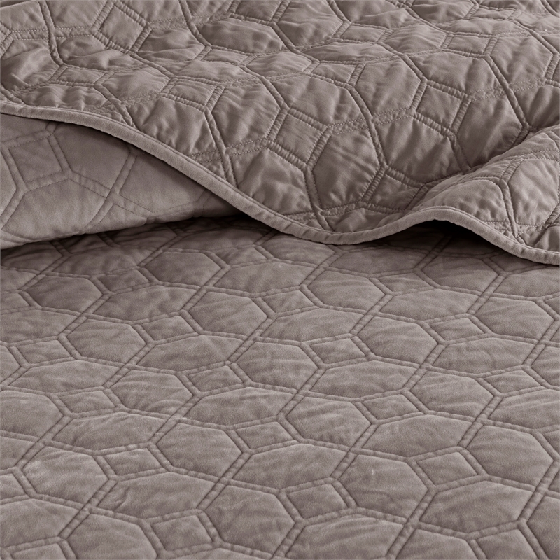 Madison Park Harper 3-Piece Modern Velvet Fabric Quilt Set in Taupe