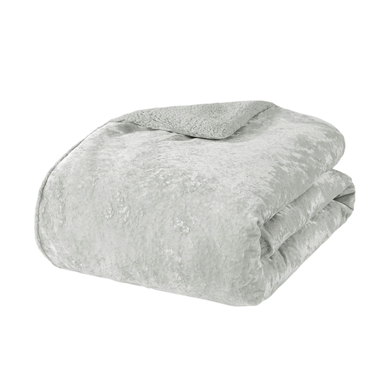 Olliix Intelligent Design Mira King/Cal King Comforter Mini Set in Silver
