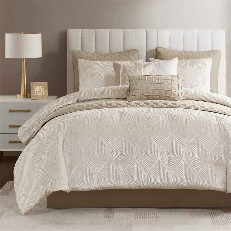 Olliix Madison Park Queen Polyester Comforter Set in  Champagne