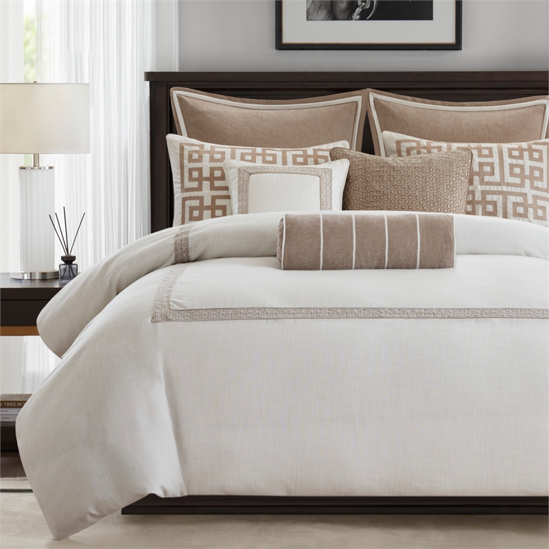 Olliix Madison Park Signature Queen Polyester Comforter Set in  Tan/Ivory