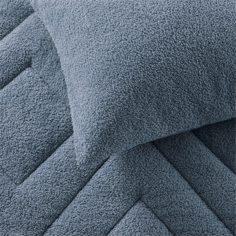 Olliix Comfort Spaces King/Cal King Microfiber Comforter Set in Blue