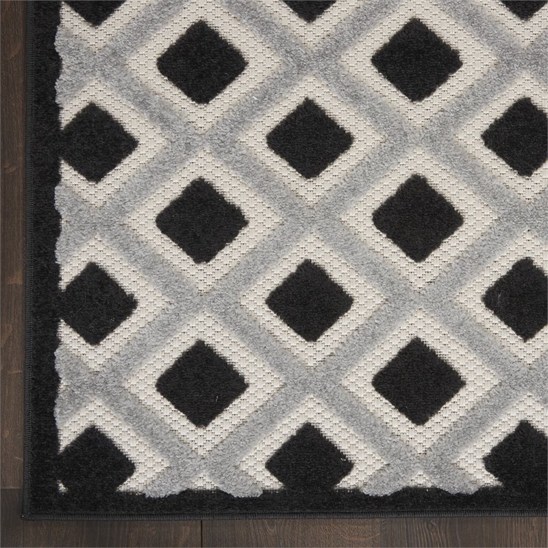 Nourison Aloha 72x108