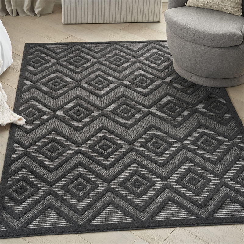 Nourison Versatile 4' x 6' Indoor/Outdoor Rug in Charcoal/Black