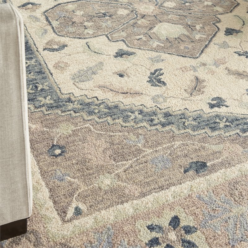 Nourison Bahari 8' x 10' Rectangle Traditional Wool Area Rug in Gray/Ivory