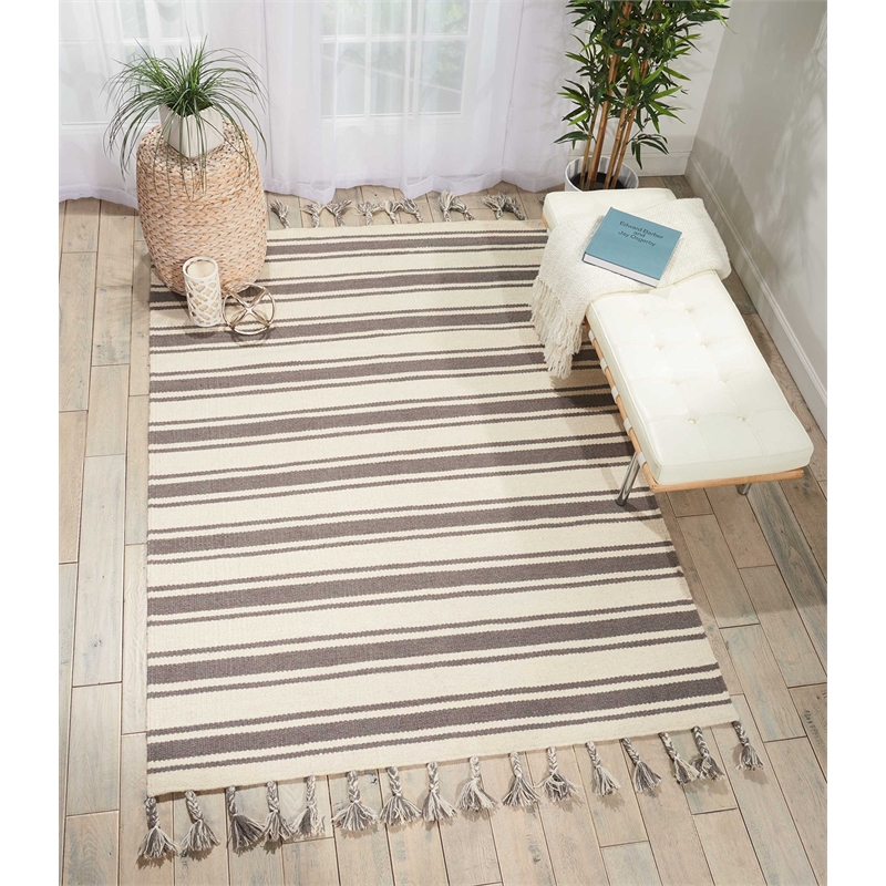 Nourison Solano Rectangle Wool Cotton and Polyester Area Rug in Ivory/Gray