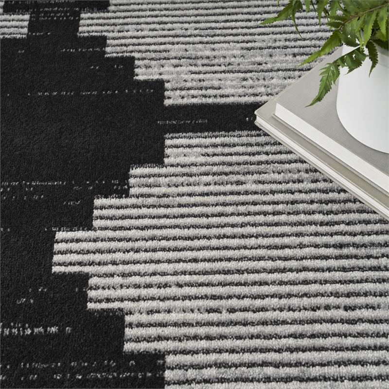 Nourison Modern Passion 6' x 9' Blk/Grey Mid-Century Modern Indoor Rug