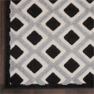 Nourison Aloha 114x156&quot Rectangle Contemporary Fabric Area Rug in Black/White