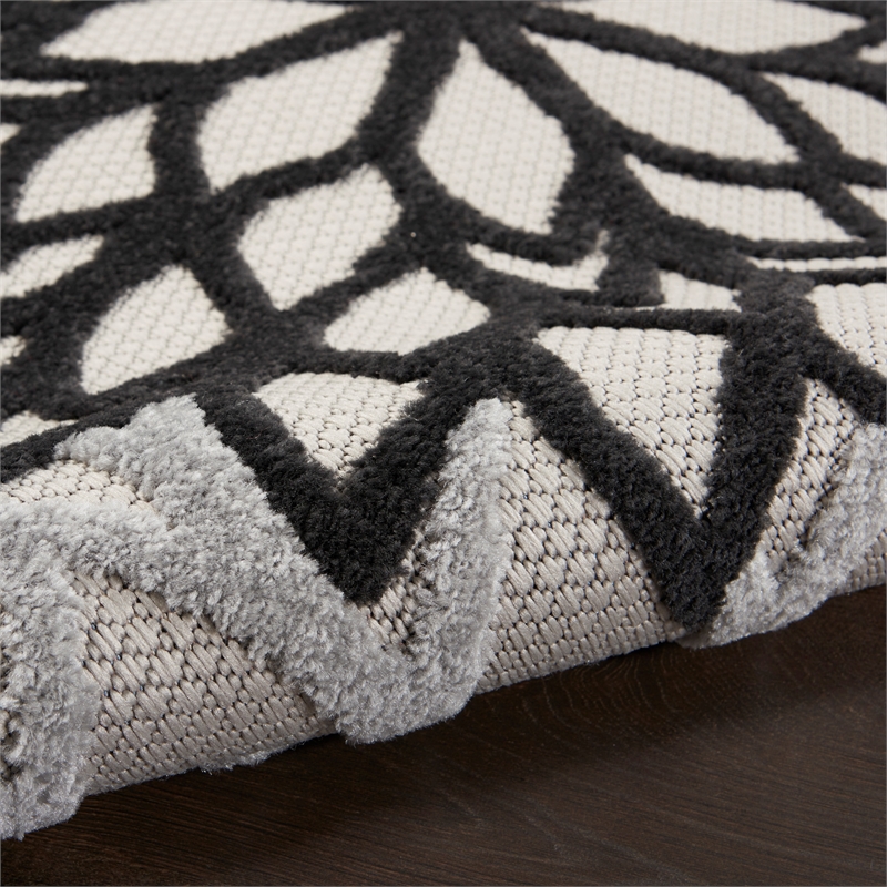 Nourison Aloha 12' x 15' Black White Fabric Tropical Area Rug (12' x 15')
