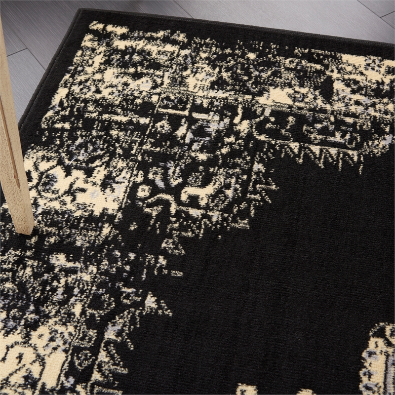 Nourison Grafix 6' x 9' Black and White Fabric Vintage Area Rug (6' x 9')