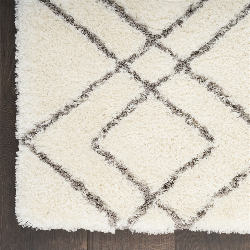 Nourison Luxurious Shag 7'10