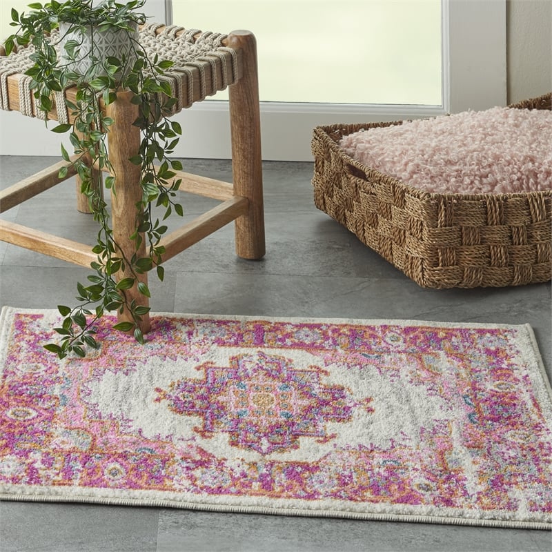 Nourison Passion 2' x 3' Pink and White Fabric Bohemian Area Rug (2' x 3')