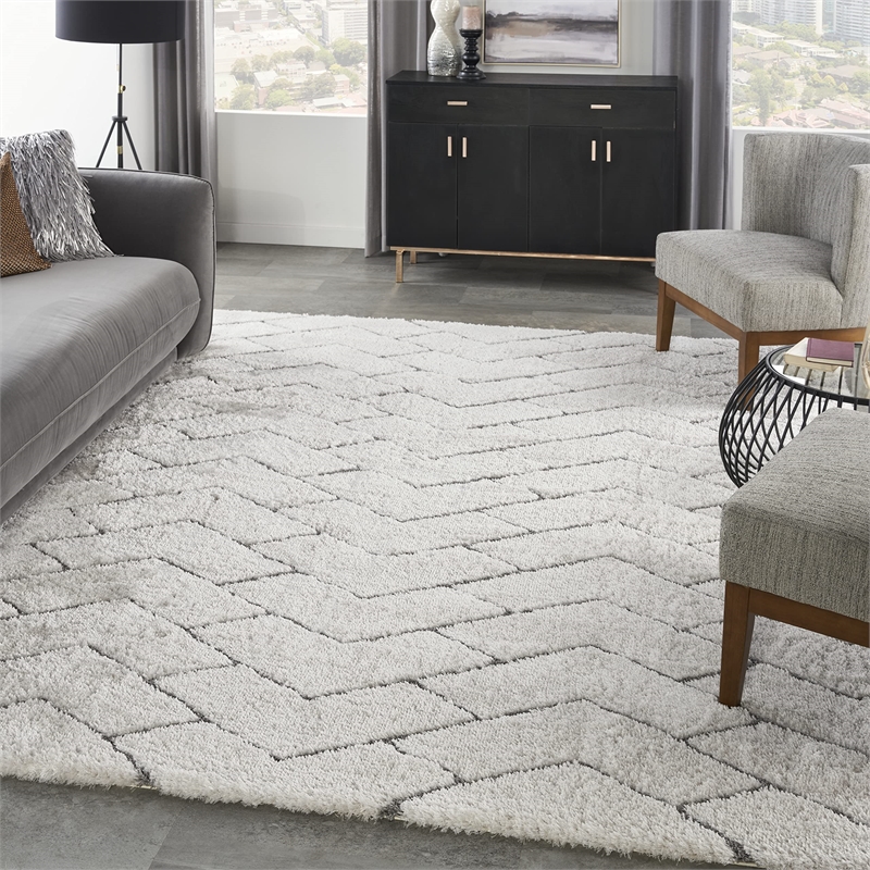Nourison Luxurious Shag 7'10