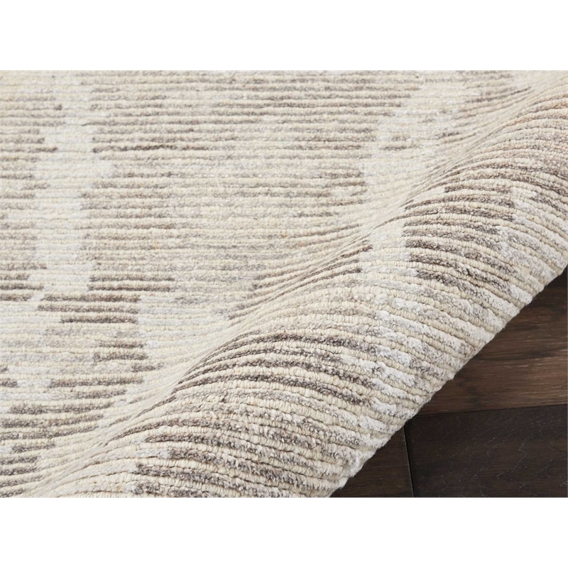 Nourison Ellora 2' x 3' Ivory/Grey Modern Indoor Rug