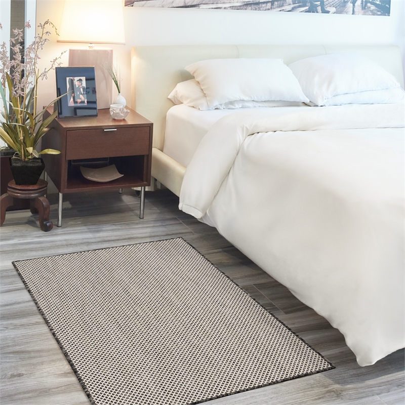 Nourison Courtyard 3' x 5' Ivory Charcoal Fabric Modern Area Rug (3' x 5')
