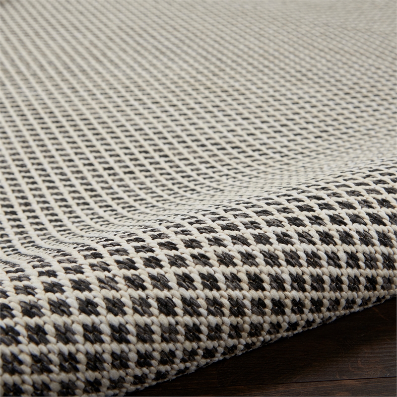 Nourison Courtyard 4' x Round Ivory Charcoal Fabric Modern Area Rug (4' Round)