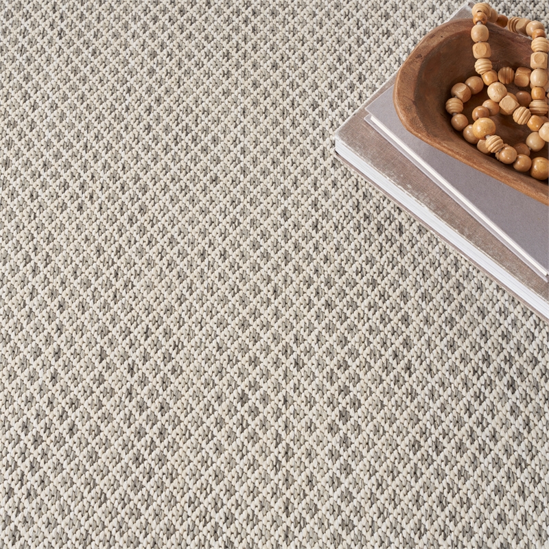Nourison Courtyard 5' x 8' Oval Ivory Silver Fabric Modern Area Rug (8' Oval)