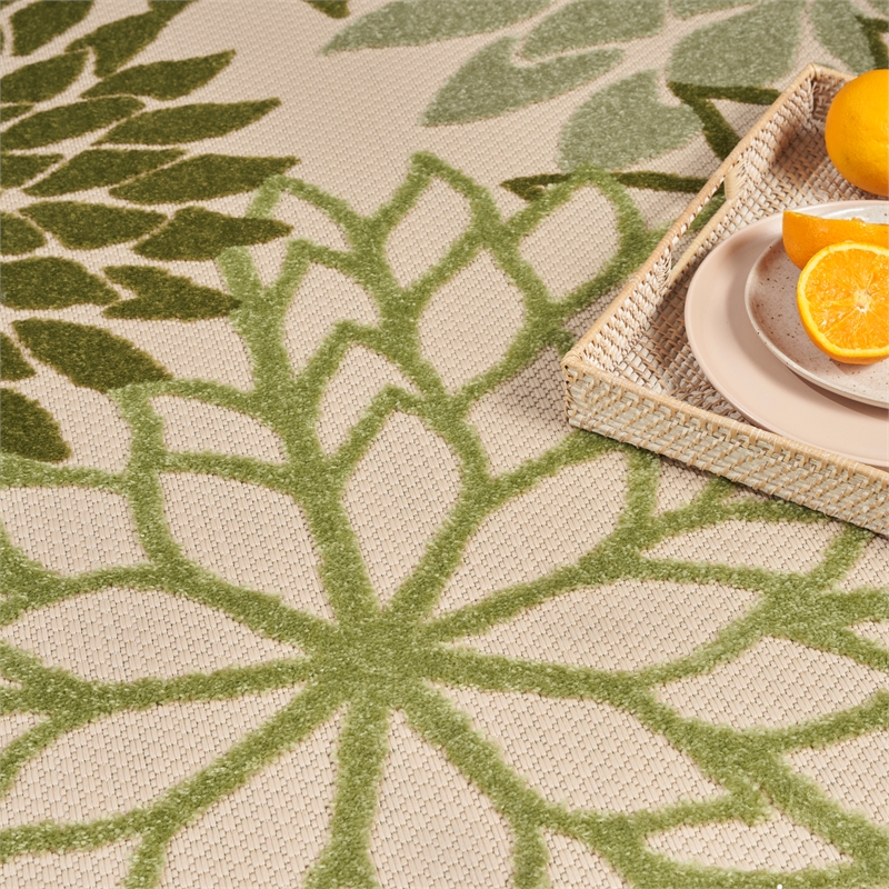 Nourison Aloha 5' x 8' Ivory Green Fabric Tropical Area Rug (5' x 8')
