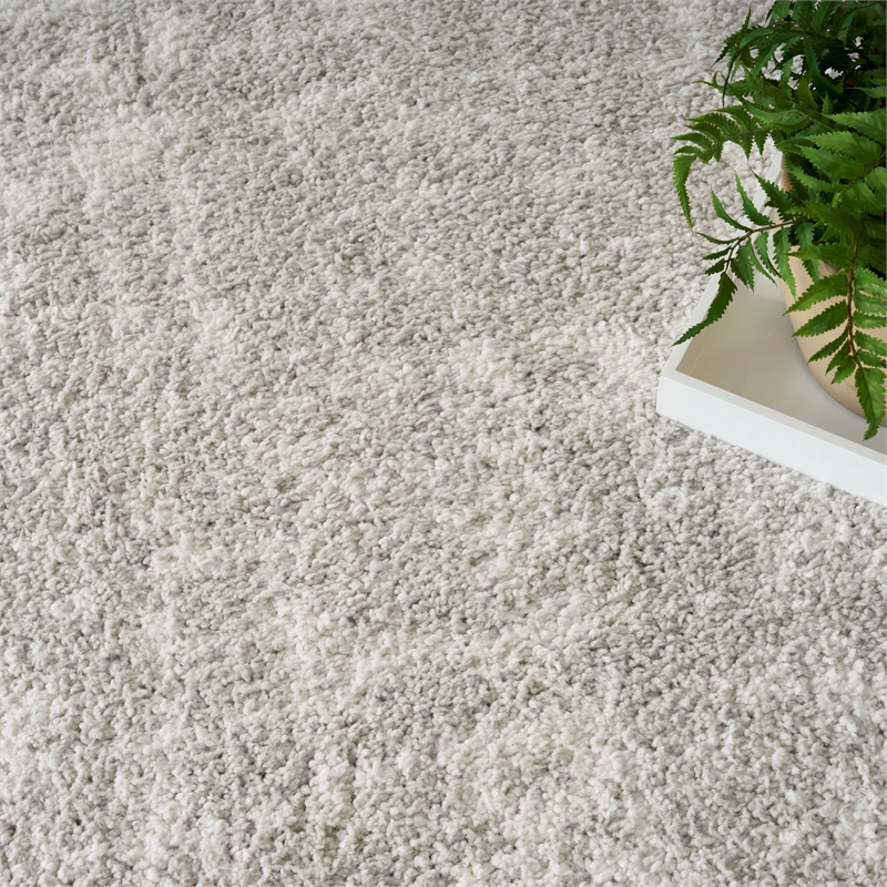 Nourison Modern Shag 4' x 6' Gray Ivory Fabric Area Rug