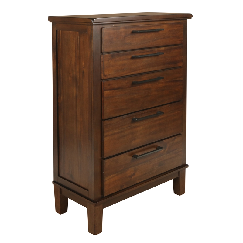 New Classic Cagney 4-Piece Wood Queen Bedroom Set with Chest in Chestnut