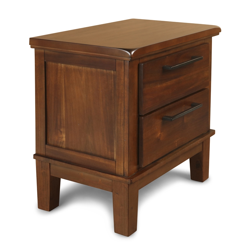 New Classic Furniture Cagney 5-Piece Wood Queen Bedroom Set in Chestnut