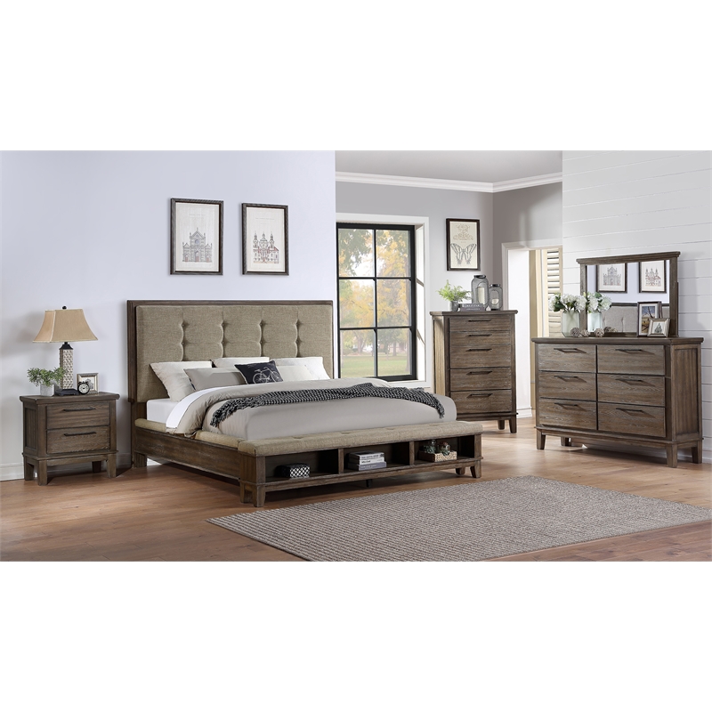New Classic Cagney 5-Piece Wood Queen Bedroom Set with Nightstand in Brown
