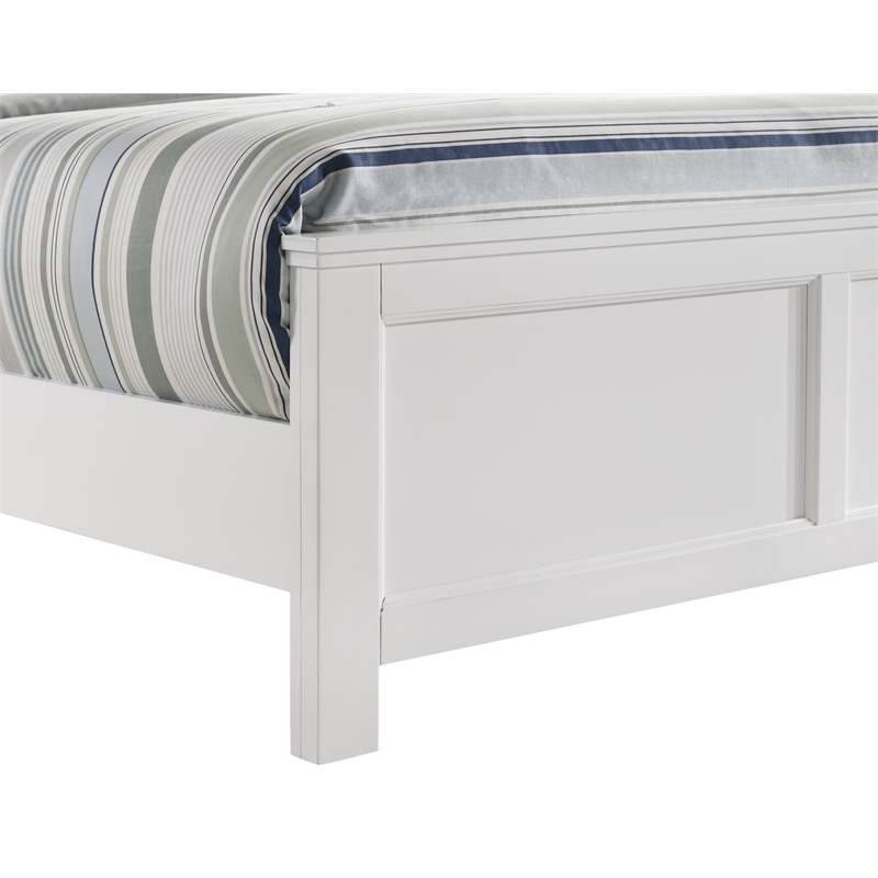 New Classic Andover 4-Piece Wood King Bedroom Set with Nightstand in White